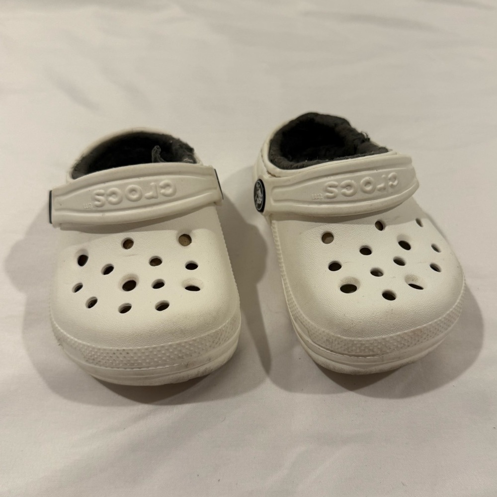 Crocs Toddler White Lined Clogs